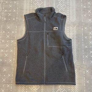 Like new condition, barely worn